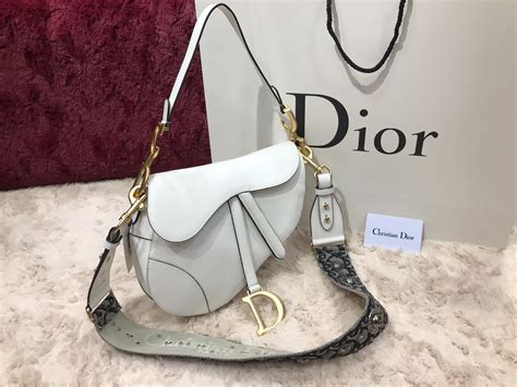 christian dior çanta fiyatları|Dior paketleri.